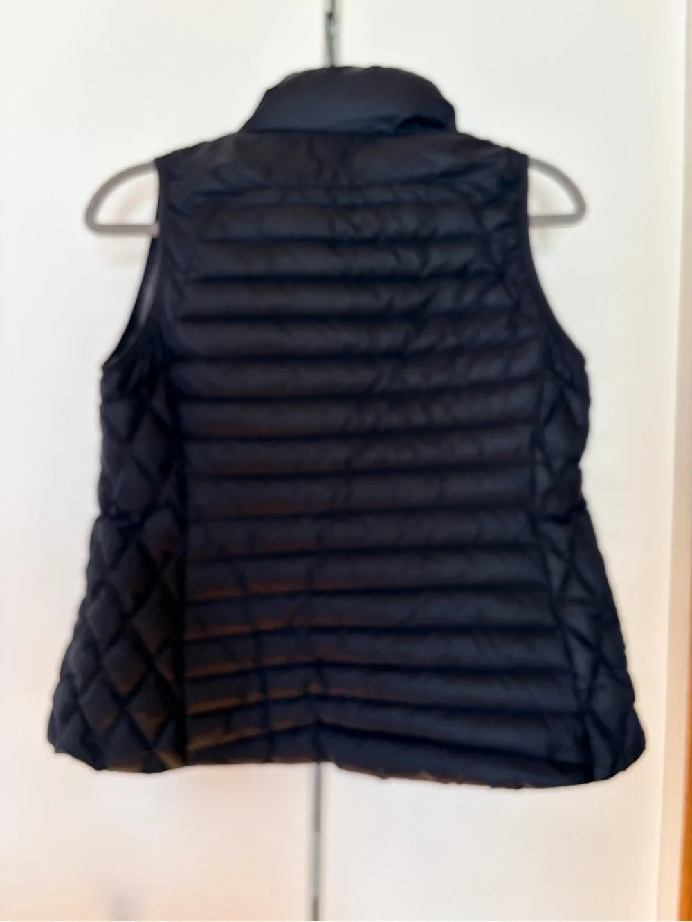 Michael Kors Women's Navy Blue Packable Down-Blend Puffer Vest